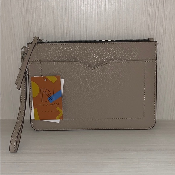 Danielle Nicole Clutch - Picture 2 of 2